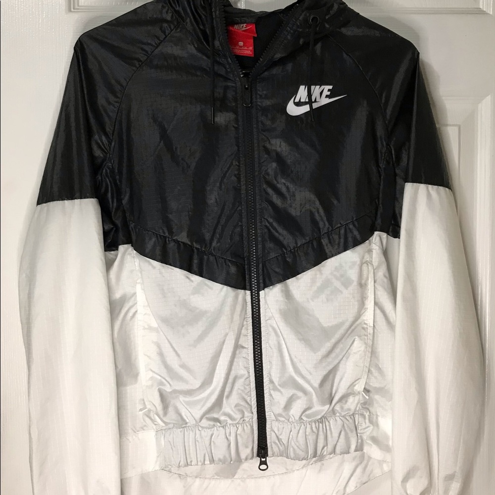 Nike windbreaker